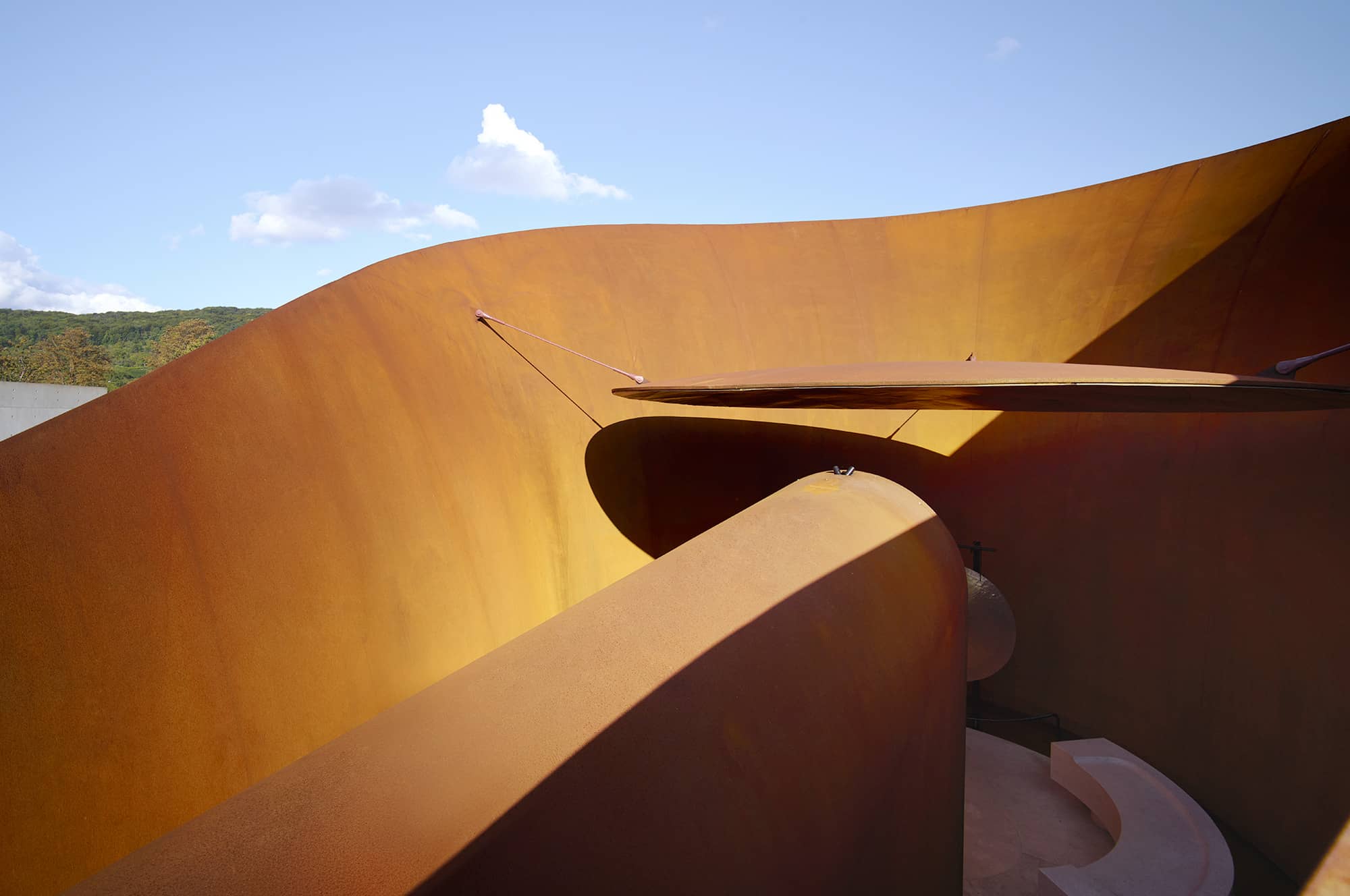 Featured image for “Le Vitra Campus accueille Doshi Retreat ”